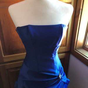 Cache Formal Strapless Dress